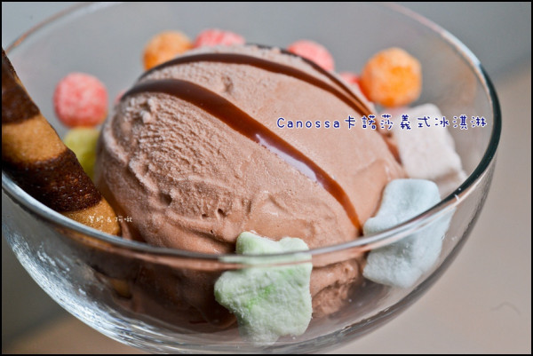 八德吃冰【Canossa卡諾莎義式冰淇淋】好吃到會想外帶 / 大湳市場附近真材實料的幸福滋味