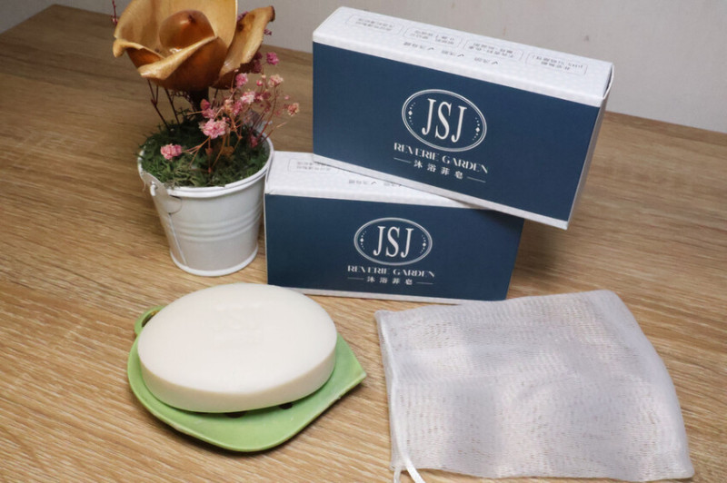 【沐浴用品推薦】JSJ沐浴菲皂從頭洗到腳  洗臉/洗身體舒適不黏膩