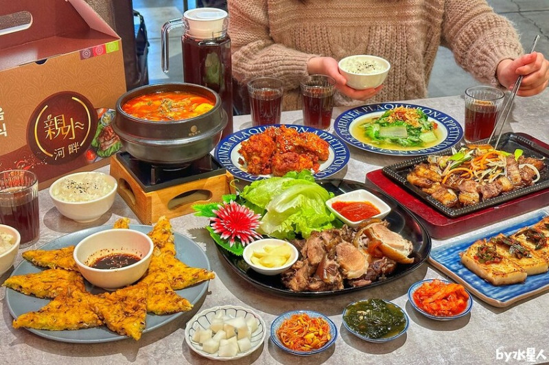 韓國人開的平價韓式料理！免費招待小菜，體驗穿韓服，壽星請吃韓式炸雞海帶湯