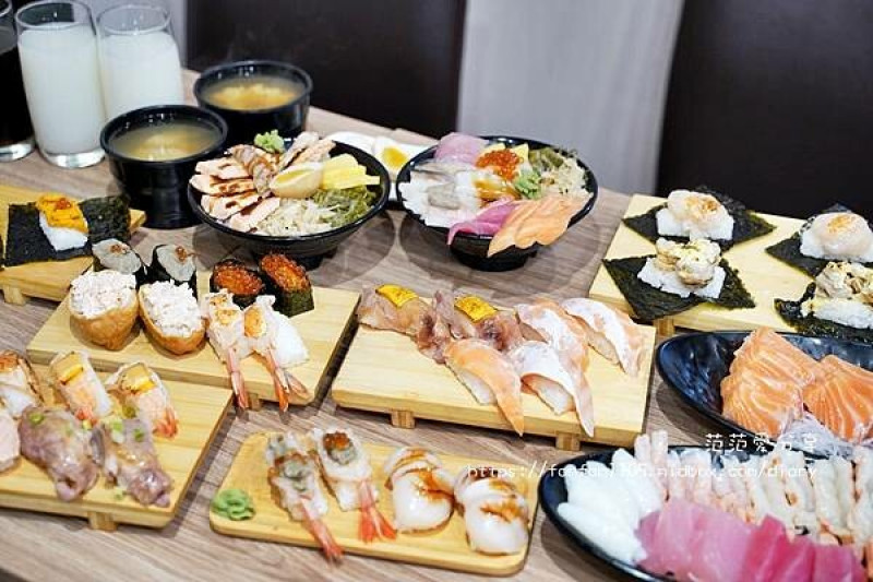 【三重日本料理】柴吉壽司 生魚片壽司、丼飯 平價高CP值 喜愛日料的朋友可別錯過