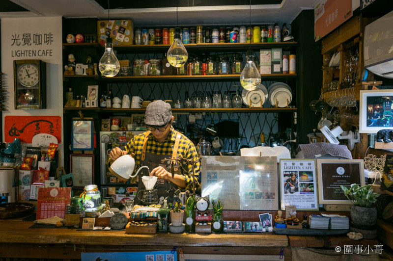 宜蘭蘇澳咖啡廳推薦-光覺咖啡，一杯有溫度的香醇手沖咖啡，一份有秘密的美味肉桂捲，一間值得讓你一來再來的好咖啡館。