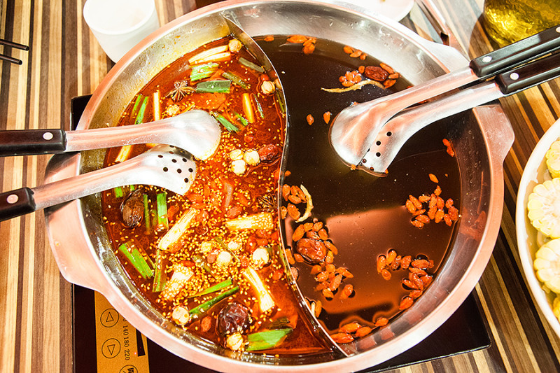 |食|台南中西 豪華的麻辣火鍋 勾勾鍋 鴛鴦火鍋
