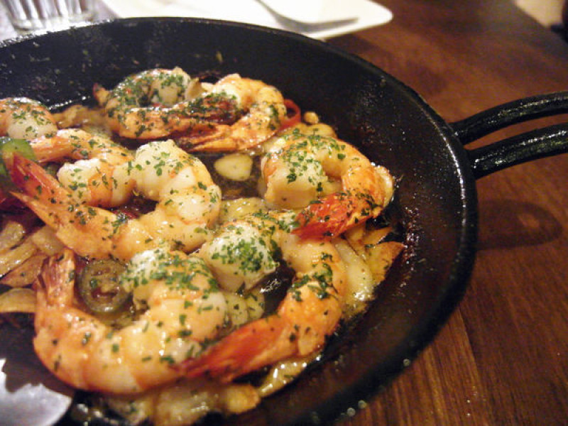【忠孝敦化】PS TAPAS西班牙餐酒館。迷人的西班牙蒜味蝦        
      