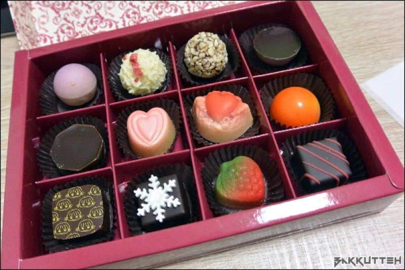 【清境】Nina妮娜巧克力工坊 山林裡的糖果屋 每顆巧克力都有驚喜 繽紛長方形禮盒