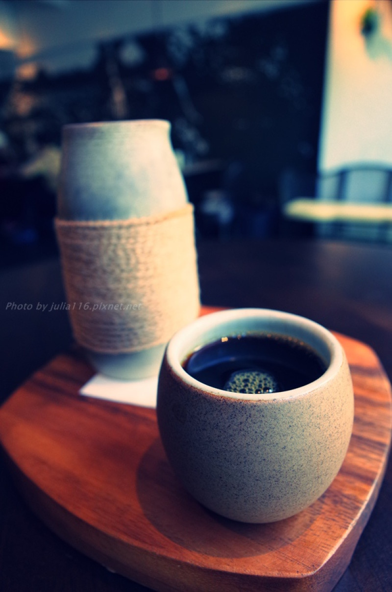 【Caffè Le MANI．琢手咖啡】內湖區。用心製作只為一碗黑湯，大愛新聚點❤（文湖線－葫洲站）