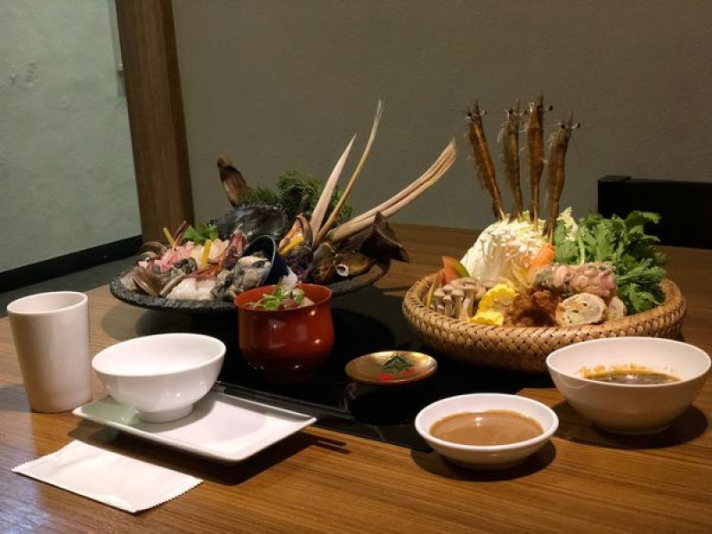 【台北。東門站美食】宅涮涮鍋。精緻海鮮/高級享受，必朝聖的餐廳