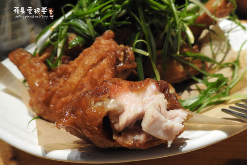 高雄岡山‧大口吃美味韓式炸雞,韓國人開的店~「Chicking-韓國歐爸呀炸雞」