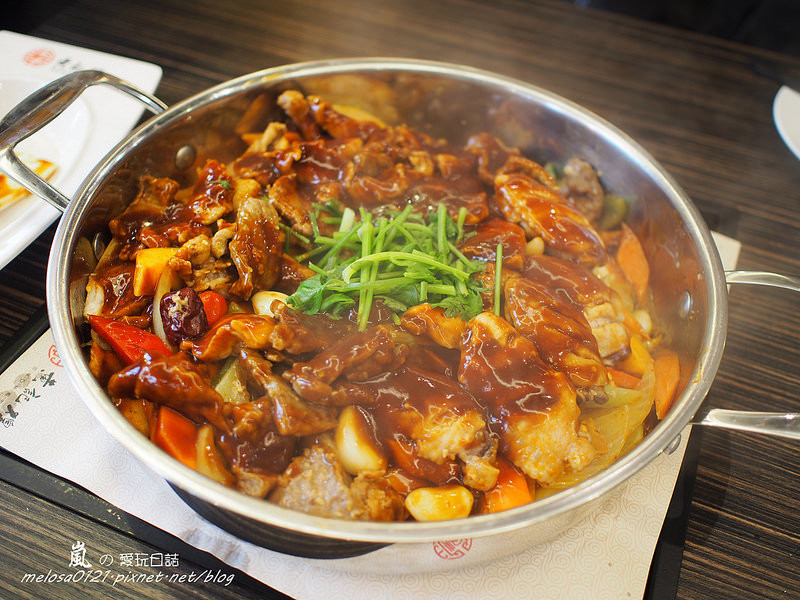 台北信義│黃記煌三汁燜鍋 北京風味獨特名鍋就是要這一味