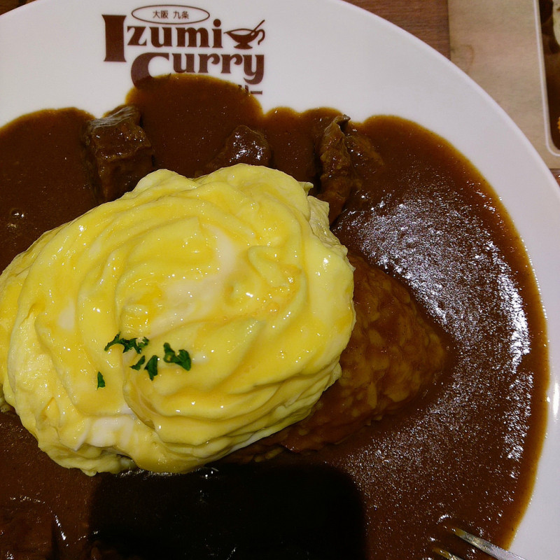 【吃貨日記】台北車站  ▌來自大阪咖哩飯 Izumi Curry京站店 天使歐姆蛋牛肉咖哩 起士漢堡
