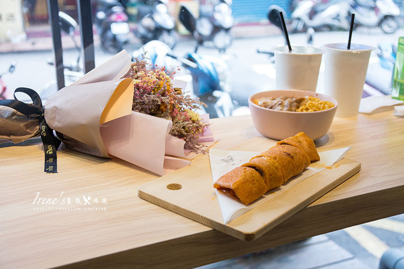 【台北】韓式早午餐專賣，Tiffany藍，炒韓國拉麵、韓國煎餅．九點零一分