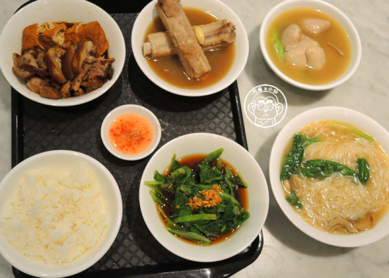 呷飽祙【台北信義･黃亞細肉骨茶】肉骨茶不用飛到新加坡就能吃到        
      