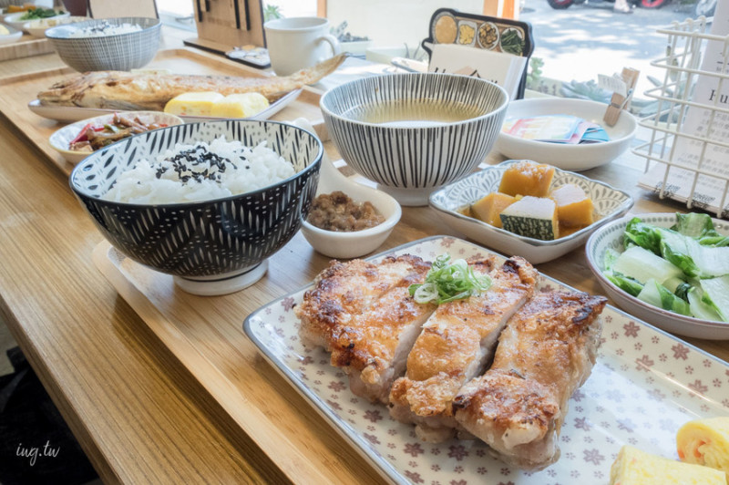 坐坐食堂 捷運台電大樓站巷弄裡專屬於你的日式家常定食．精緻魚鮮平價上桌