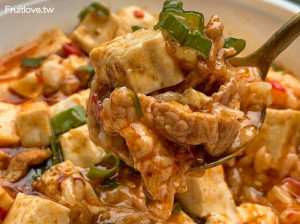 台中美食-香辣夠味的麻婆豆腐蓋飯讓人想一口接一口