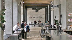 《泰國清邁自由行》The Baristro at Train Station│以火車站為題的清水模簡約風格咖啡館