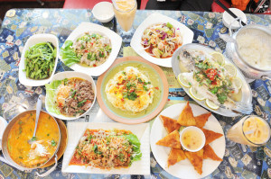 台中平價泰式料理推薦，高CP值的選擇，曼谷小城泰式料理，好吃又滿足，還有商業午餐超優惠！預計12月重新裝潢新風貌喔^^