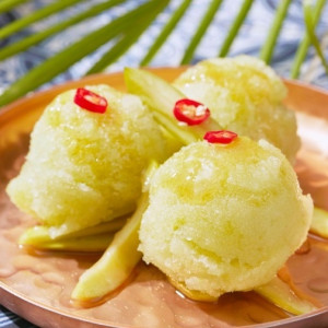 泰菜控真的要吃一波！台北喜來登SUKHOTHAI推出夏季新品「沁夏冰紛」泰式夏日小品集，芒果甜糯米一定不能錯過。