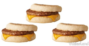 認真想當桃園人！麥當勞推出桃園市民卡限定「豬肉滿福堡」買一送一優惠，連續212天讓桃園人準時吃早餐。