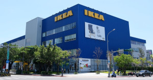 首間「IKEA鯊魚主題餐廳」要開了！IKEA內湖店最大亮點「IKEA鯊魚景觀餐廳」超萌，限定「芝麻鯊鯊包、榴槤霜淇淋」搶先看。
