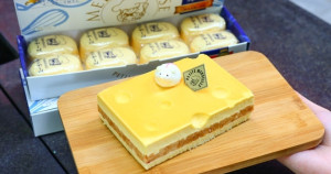 起司蛋糕買一送一領軍！新光信義新天地「日本商品展」美食攻略，要吃「函館起司蛋糕、章魚燒買一送一」逛完週年慶吃起來。