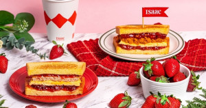 草莓控敢不敢挑戰！Isaac「草莓肉鬆蛋三明治」隱藏版口味再升級，全新「莓香豬排三明治、莓香肉鬆三明治」草莓控早餐就想吃。