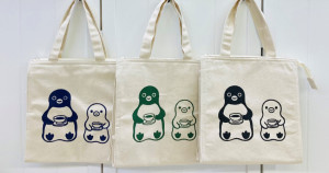 無印風企鵝袋瘋搶！日本超夯3款「Suica企鵝手提袋」可愛登場，極簡設計「無印風麻袋」、大容量可裝「便當和保溫瓶」，實用又耐看。