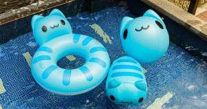 咖波游泳圈太萌！夏天打卡超需要「咖波游泳圈」領軍7款限定預購，7-ELEVEN再加碼「小海豹漂浮玩偶」玩水打卡超可愛。