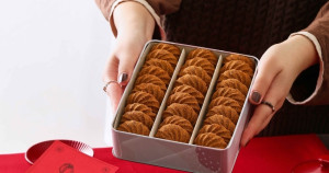 2024古娃娃曲奇新口味！WA!COOKIES攜手「吃茶三千」獨家推出「曲奇X茶盒」新年限定禮盒，甜點控一定要吃一波。