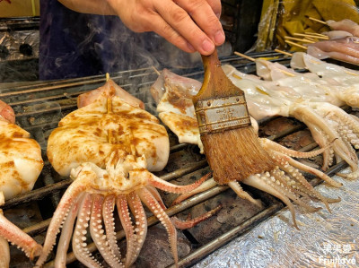 鹿港正宗魷魚王烤大卷|鮮甜彈牙的烤魷魚，鹿港人氣美食