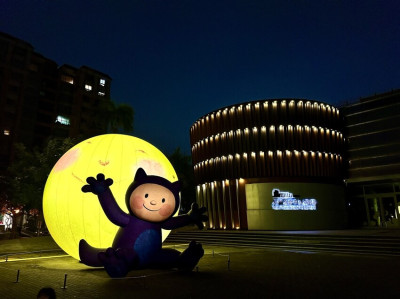 台南市新營區2024臺南燈會再+1/首屆台南新營波光節.幾米的超級月亮現身.限時37天
