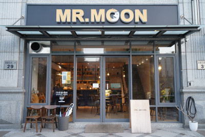 Mr.Moon 月亮先生咖啡館