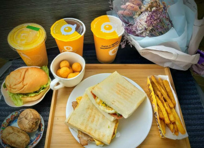 Q Burger 松山民生店