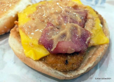 「漢堡王 Burger King 長春店」--- 餐點美味多選，環境寬敞舒適。