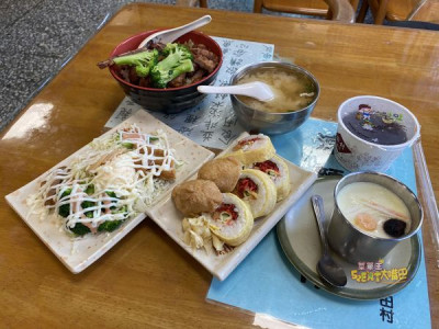 花蓮市美食日式料理推薦》田村壽司菜單價位大公開！有點台味的日式料理~花蓮市必吃美食小吃餐廳推薦。