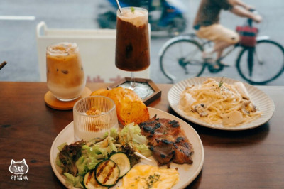 老地方咖啡 Uknowhere Café｜板橋咖啡｜早午餐拼盤 – 胖貓咪的奇幻旅程