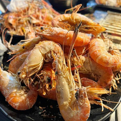 【高雄食記】野饌日式炭火燒肉 泰國蝦吃到飽 #壽星優惠