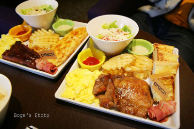 【台南中西區。美食】早午餐與酒吧的巧妙結合度過完美的一天。Brick磚塊