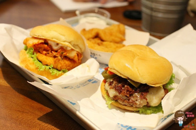 【食記】台北東區 Burger Fix 美式漢堡專賣店 限定10款特色漢堡 環遊美國 國賓A-cut牛肉手打漢堡肉        
      