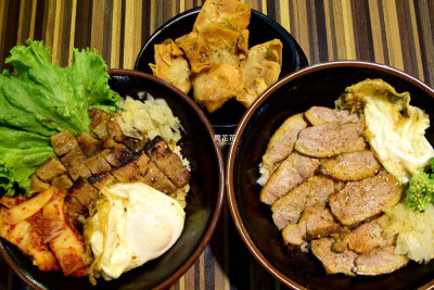 【周花花甲飽沒】台北東區 燒肉丼販 販賣機點餐的平價丼飯