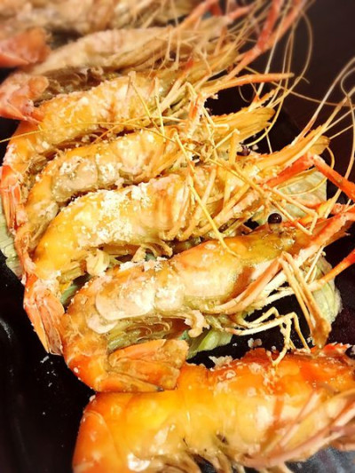 【食記】 桃園市活跳跳活蝦餐廳 ｜  海鮮餐廳令我們興奮的活蝦料理