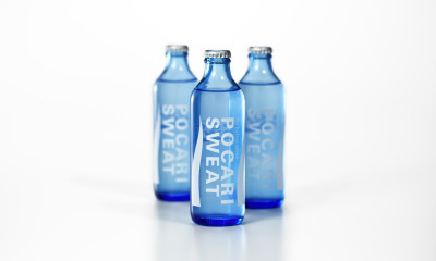 復刻版寶礦力太想要！「寶礦力玻璃瓶」日本全新夢幻上市，「質感升級藍玻璃罐」超欠拍，還能一起環保愛地球。