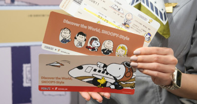 星宇航空被史努比佔領了！星宇航空「史努比主題航班」台北華山免費拍，搭機就送史努比行李牌、登機證、撲克牌。