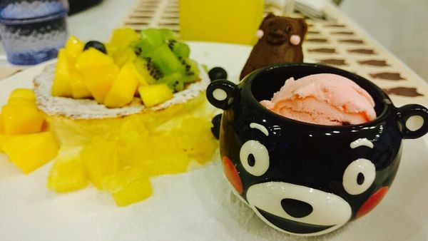 捷運中山站 ✿ 熊本熊主題咖啡廳 ✿ 和憨呆的熊本熊一起午茶! 超療癒~