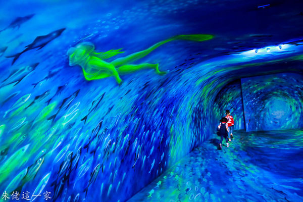 【宜蘭景點】祝大漁產物文創館。擬真360度3D海底隧道超吸睛