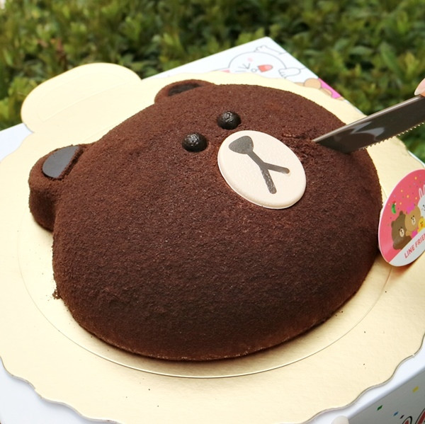 熊大鐵粉尖叫！85℃獨家推出「熊大、兔兔造型蛋糕」，再加碼超萌「莎莉小蛋糕」讓粉絲捨不得吃。