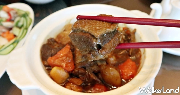 老饕才懂的紅菱料理！香格里拉台南遠東國際大飯店推出時令限定料理「紅菱入菜」，要用季節食材打造意想不到的美味創意料理。