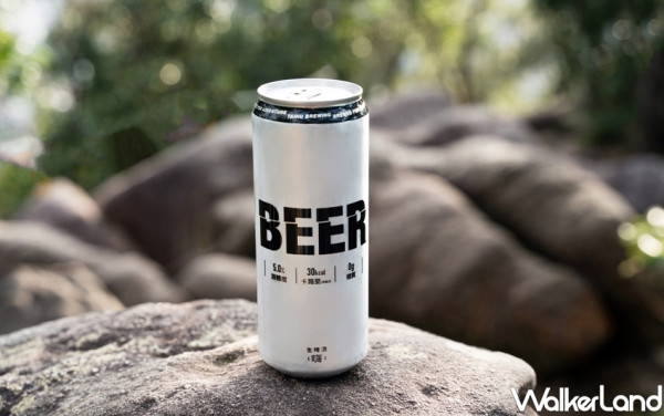 文青啤酒控懂喝！零糖低卡臺虎生啤酒「嗨」起來，全新0 °C的勁爽口感、最適合文青控大口暢飲嗨一番。