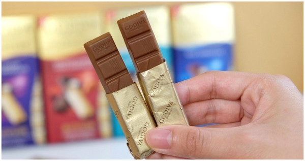 GODIVA進軍全聯！全聯限定「GODIVA巧克力條」均一價159元，限量「72%黑巧克力、杏仁黑巧克力」一定要囤貨。