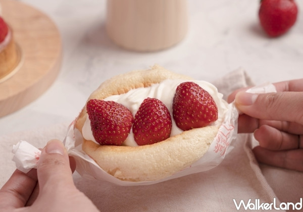 草莓控約好吃一波！人氣鬆餅Café del SOL推出冬季限定舒芙蕾鬆餅，草莓卡士達舒芙蕾、生巧克力舒芙蕾，搶攻冬季甜點必吃清單。