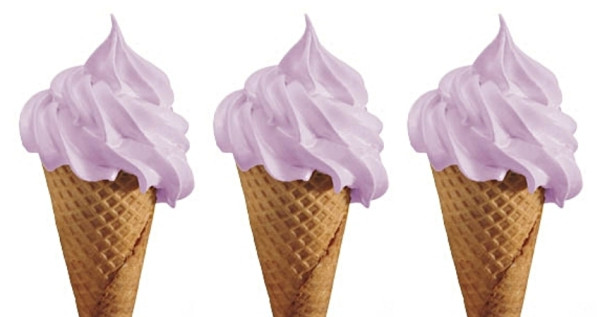 濃芋頭霜淇淋吃起來！芋頭控排隊搶「IKEA芋見幸福霜淇淋」偷偷開賣，刷新「IKEA霜淇淋」人氣排行榜。