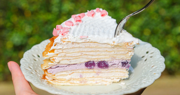 清原芋泥千層蛋糕！清原「紫芋波波千層蛋糕」芋頭控訂起來，菜單沒有隱藏版「迷濛星空」小紫芋+椰果+蜂蜜凍這樣點。